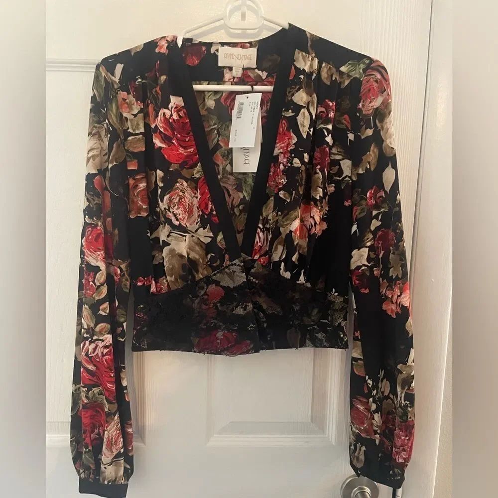 Divine Heritage woman’s floral crop top